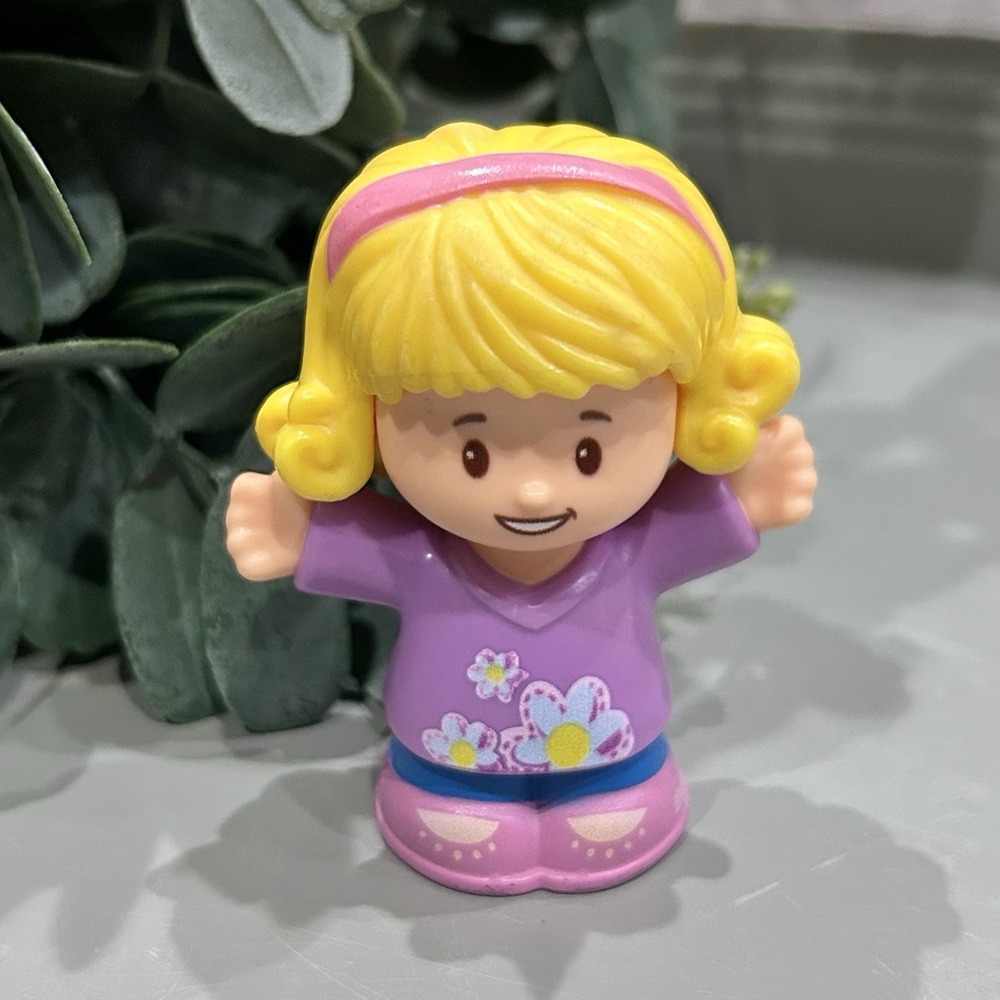 Fisher Price Little People Emma Big Helpers Home Replacement Figure Blonde 2016